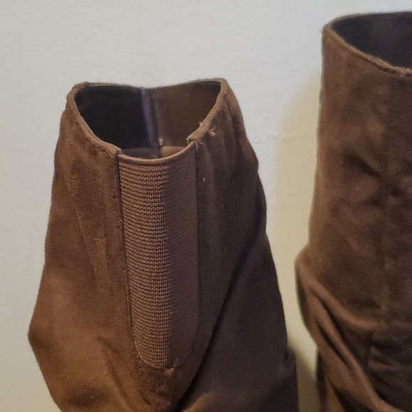 Ana Linden Brown boots - Picture 6 of 7